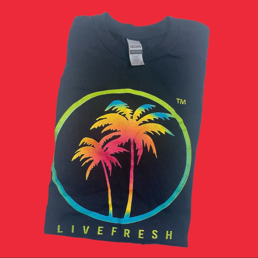 Live fresh palm tee